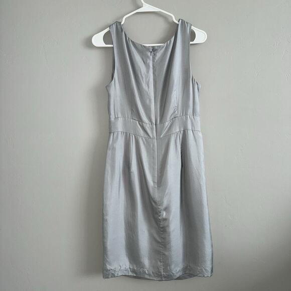 Banana Republic 100% Silk V-Neck Drape Dress Woman’s Size 4 Gray Sleeveless - Picture 5 of 10
